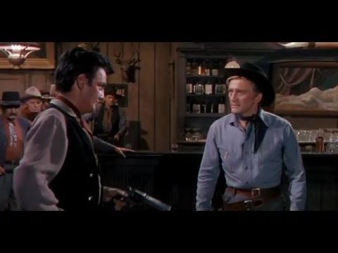 Kőkemény ököllel