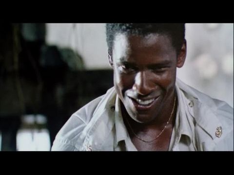 Rátarti Quinn, a karibi rendőrfőnök