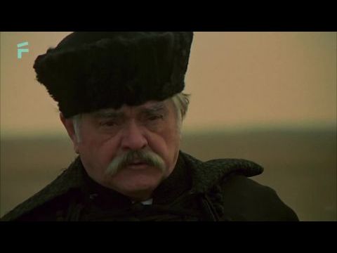 Talpuk alatt fütyül a szél