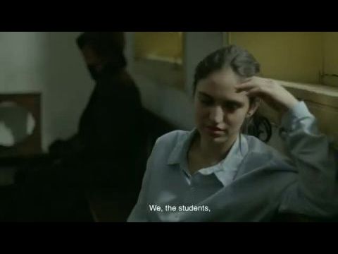 Camila ma este előbújik