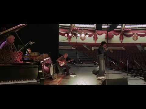 Mülheim - Texas: Helge Schneider hier und dort