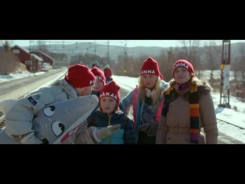 Szeleburdi svéd család síel - Rénszarvasok hátán