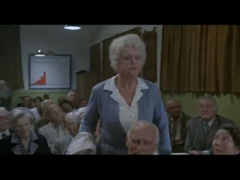 A kristálytükör meghasadt