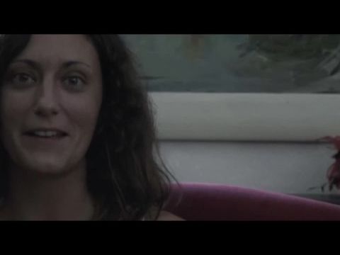 Para nacer primero hay que morir