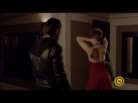 Megdönteni Hajnal Tímeát