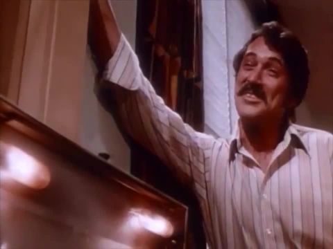 Lányok, csak szép sorjában!