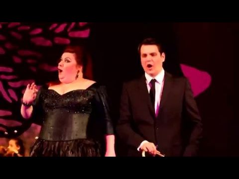 Tallér Zsófia: Leánder és Lenszirom