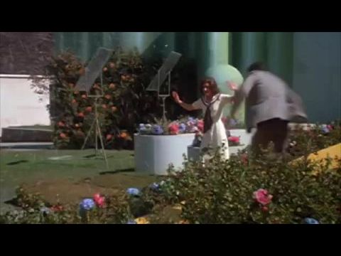 A szivárvány alatt