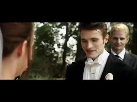 A vámpírok szaga: Alkonyat teljes sötétségben