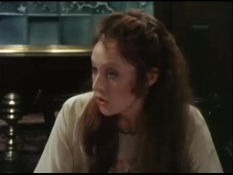 Berenice levágatja a haját