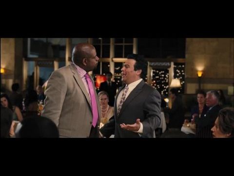 Házasodik a család