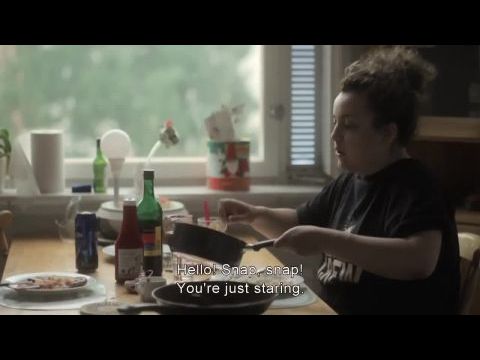 Valaminek történnie kell