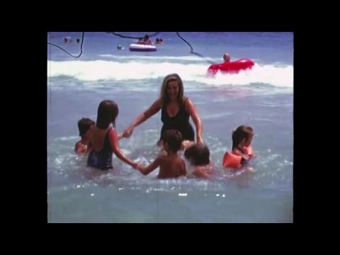 Muchos hijos, un mono y un castillo