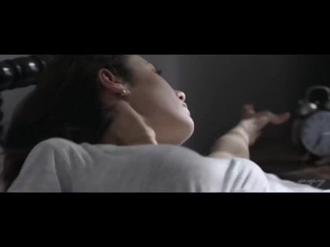 Amikor lehunyod a szemed