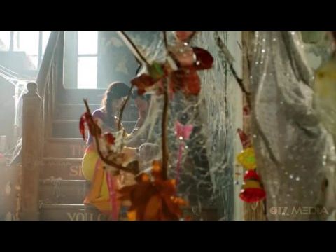 A sorok között elveszve