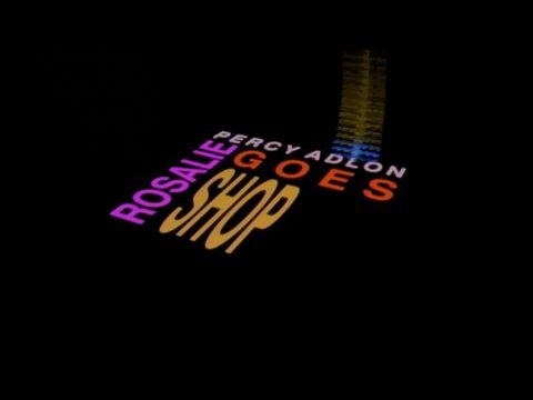 Rosalie vásárolni megy