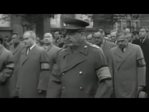 Hitler: a bukáshoz vezető hibák