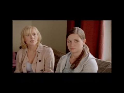 Katonadolog – Egyedül az anyák között