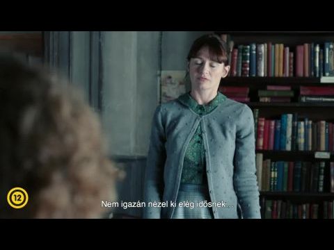 Könyvesbolt a tengerparton