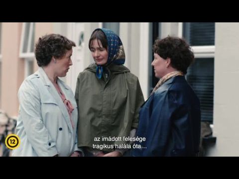 Könyvesbolt a tengerparton