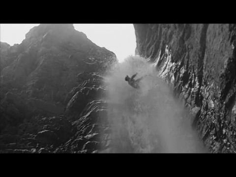 Ne croyez surtout pas que je hurle