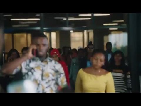 Az üzlet asszonya: A király visszatér