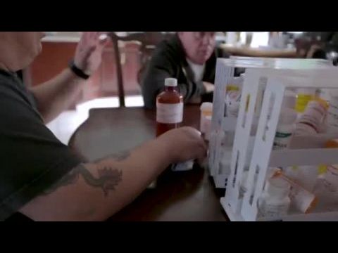 Senkit se hagyunk cserben