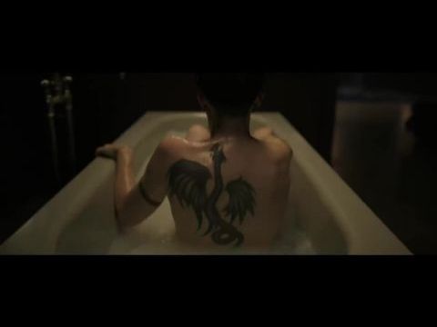 Ami nem öl meg – A tetovált lány visszatér