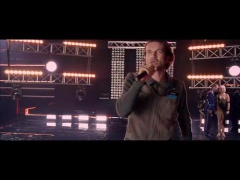 Az élet nem áll meg